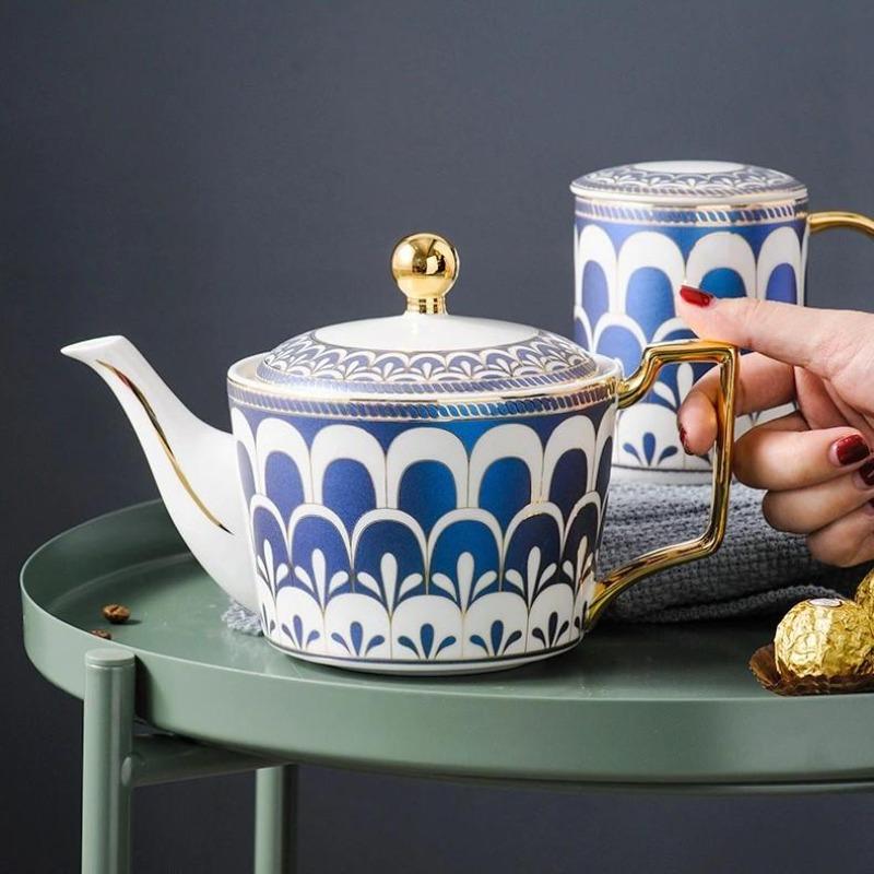 Jaquie Luxury Ceramic Teapot