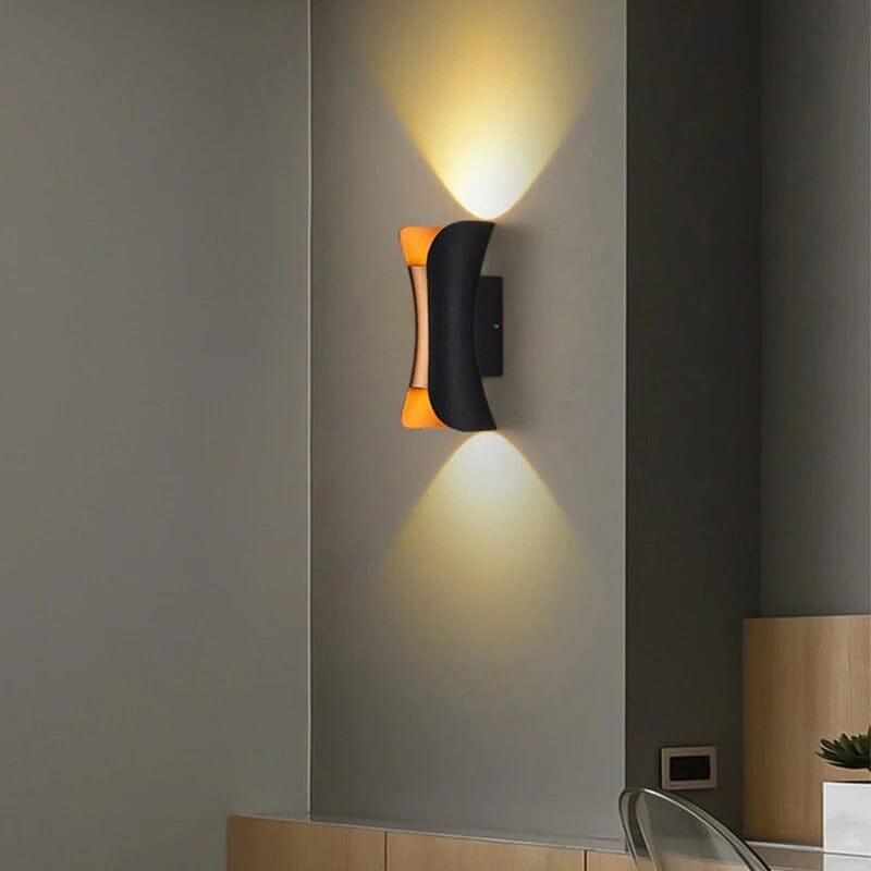 Arya Wall Lamp