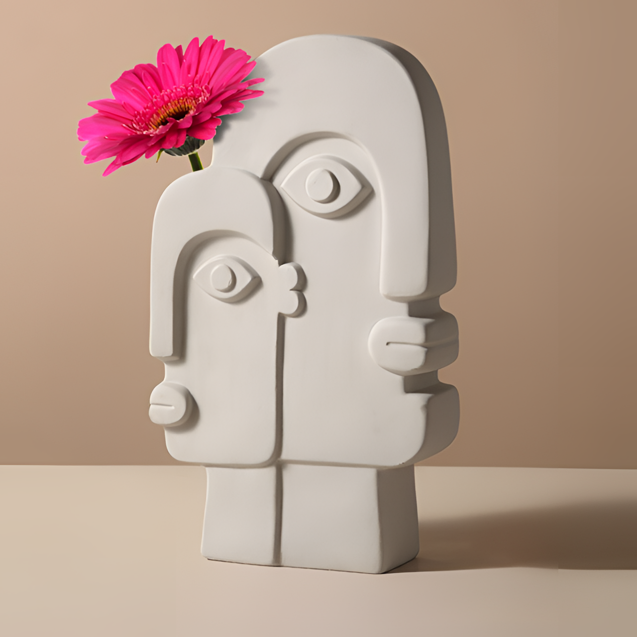 Twin Picasso Hybrid Visage Vase | Vases | NordicAbode.com