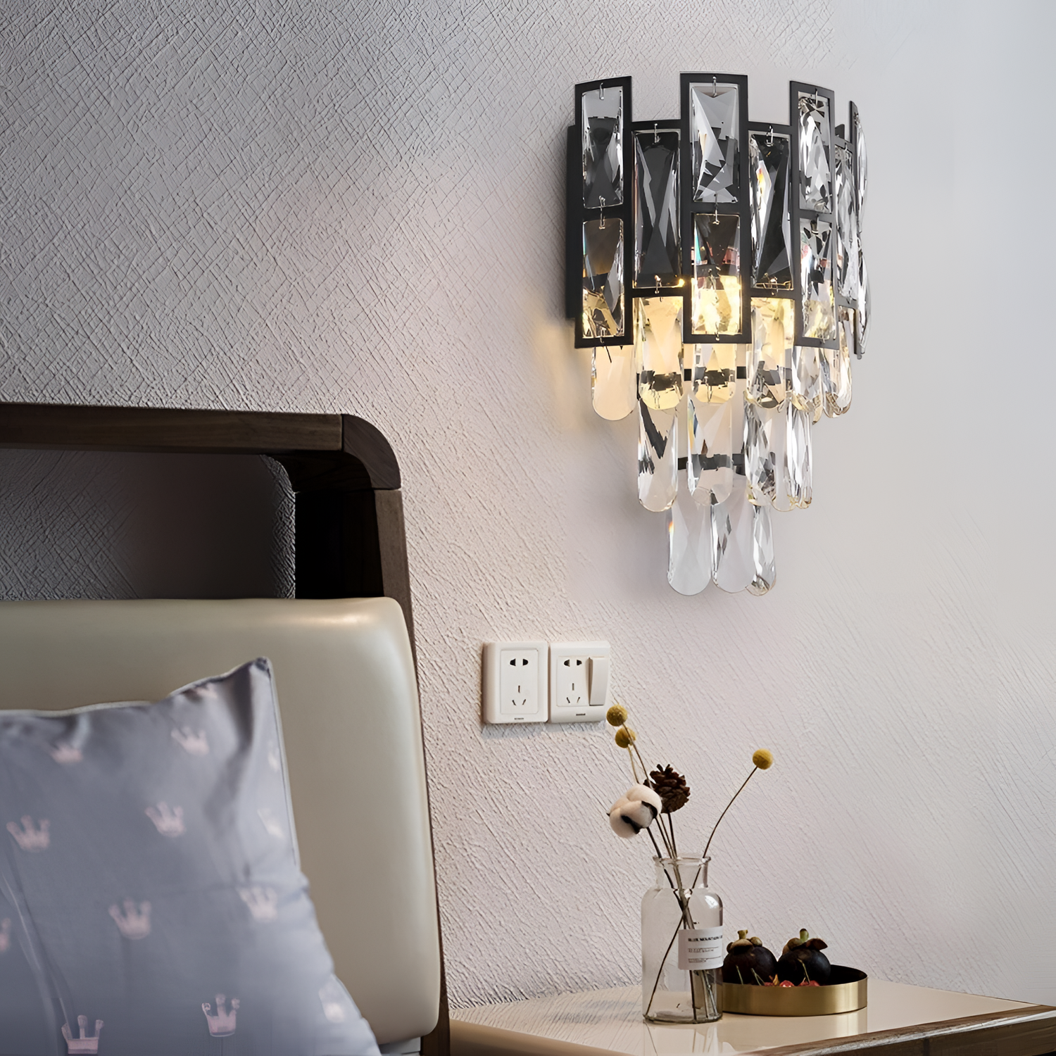 Mimis' Luxurious Black Crystal Wall Lamp | Lighting | NordicAbode.com