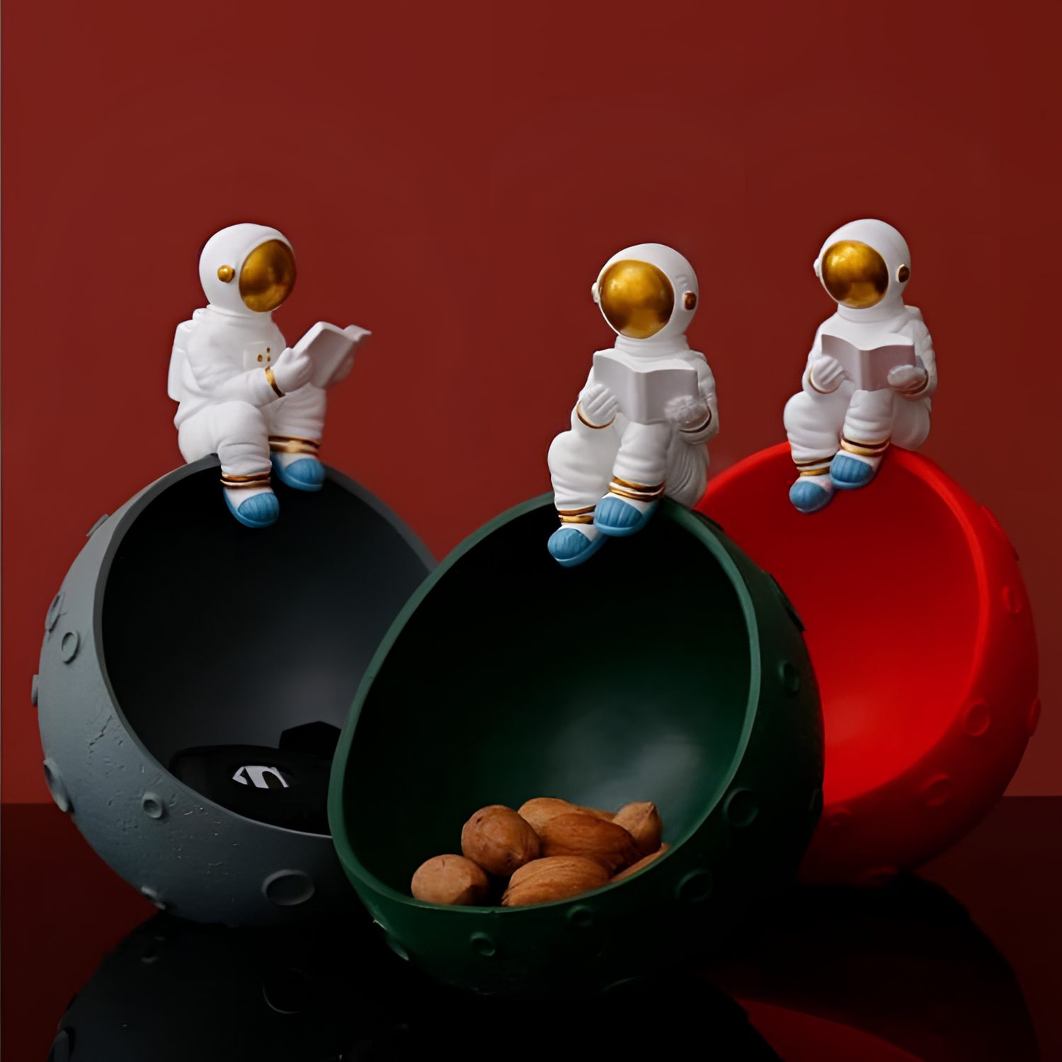 Astronaut Space-Themed Storage Figurine | Space Decor | NordicAbode.com