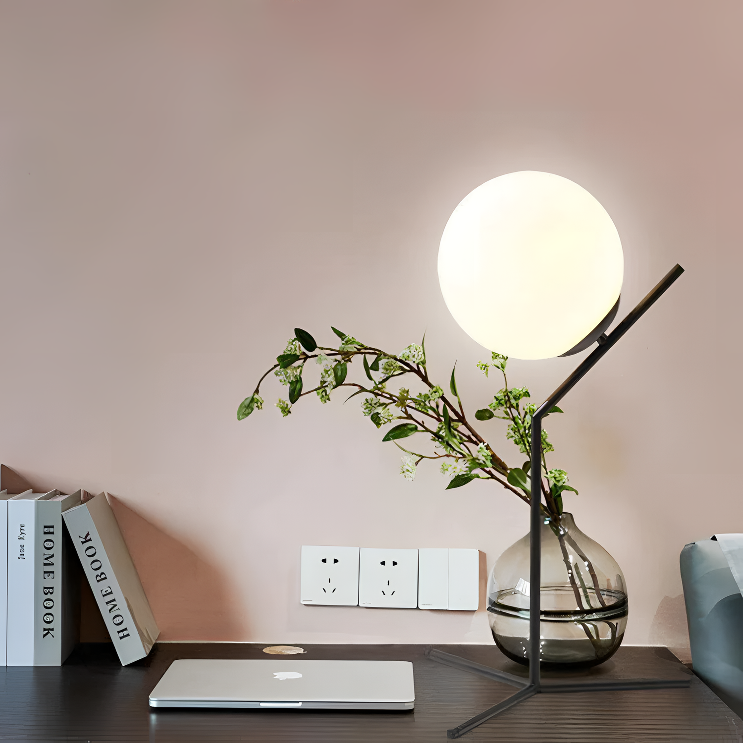 Reo Modern Bedside Lamp | Lighting | NordicAbode.com