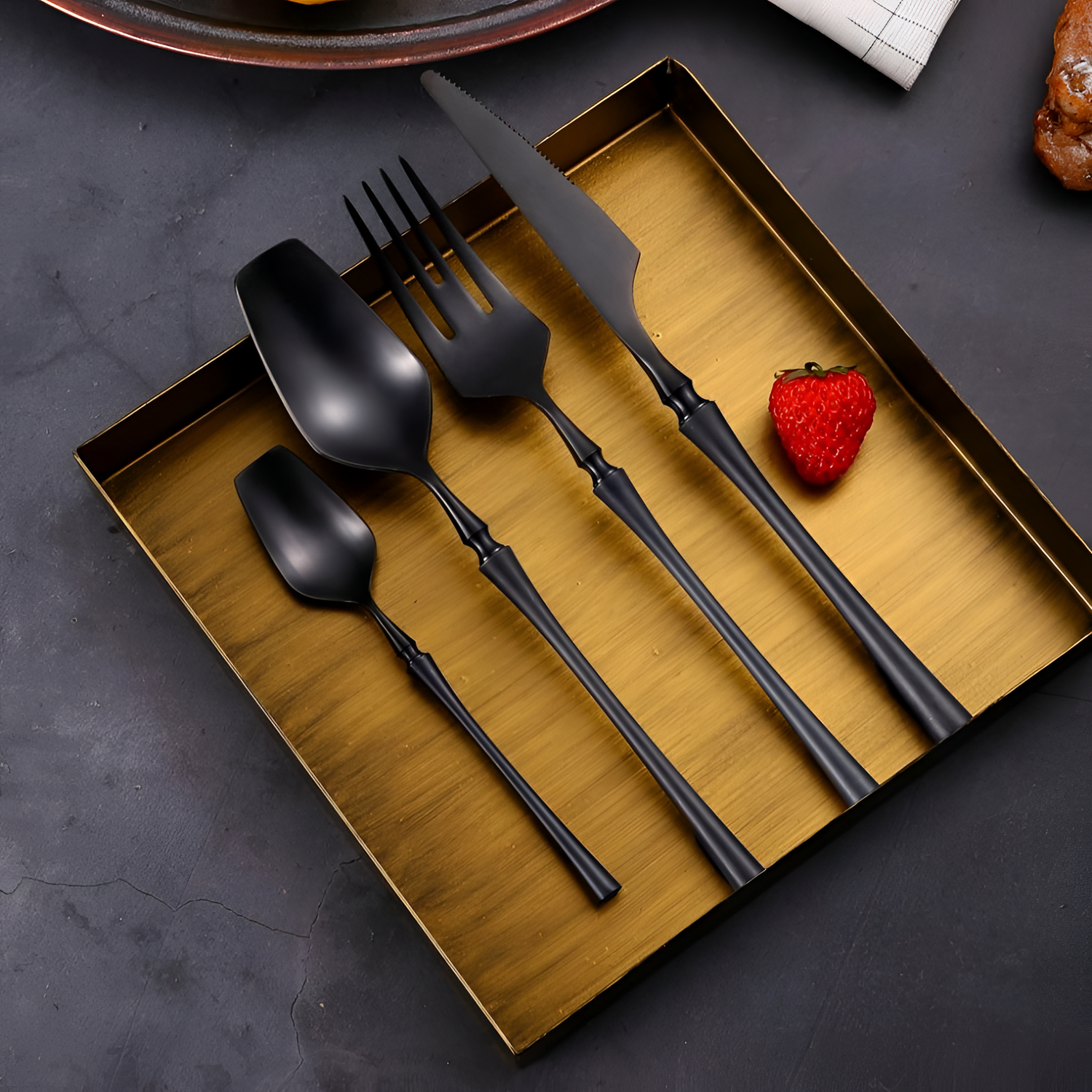 Royalin Elegant Stainless Steel Flatware Set | Flatware | NordicAbode.com