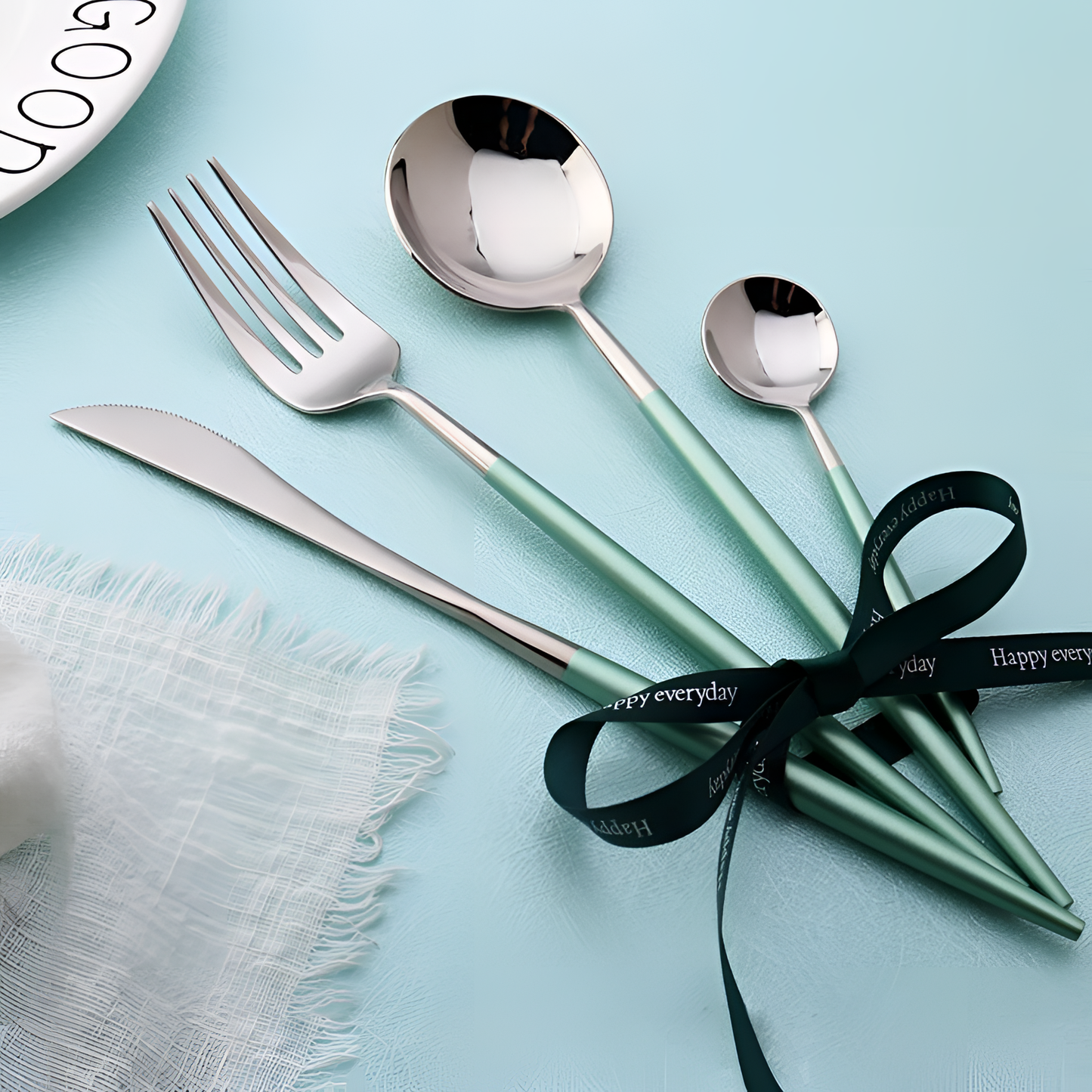 4 4-Piece Mint & Silver Cutlery Set | Tableware | NordicAbode.com