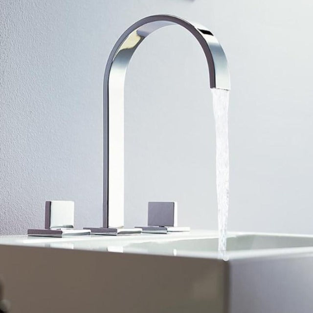 Modern Gooseneck Faucet in Chrome or Black