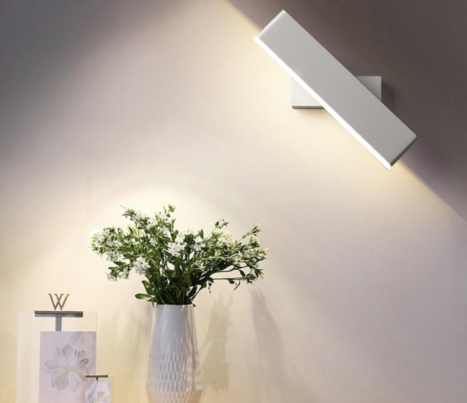 Modern Rotating Wall Lamp