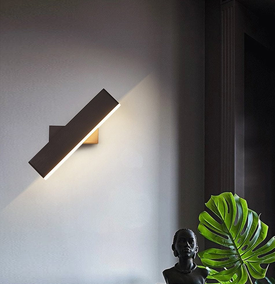 Modern Rotating Wall Lamp