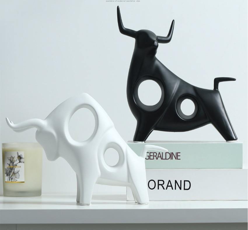 Sculpted Cattle Figurine - Nordic Side - 