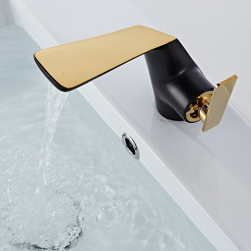 Vera - Modern Bathroom Faucet