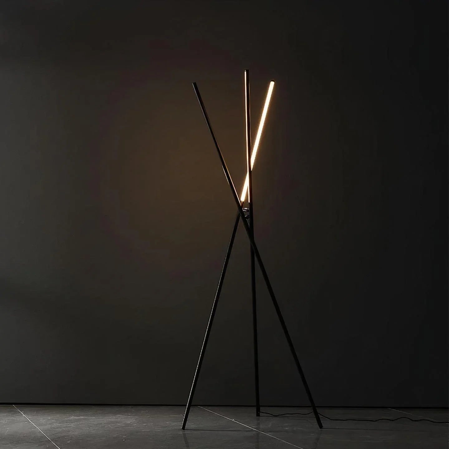 Maud Minimalist LED Floor Lamp