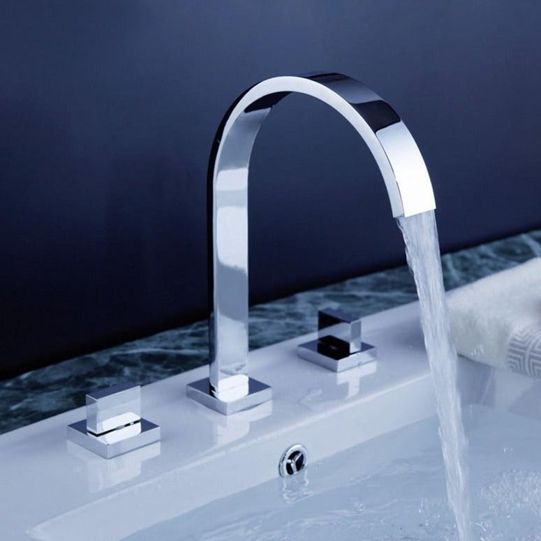 Modern Gooseneck Faucet in Chrome or Black