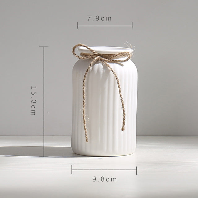 White Ceramic Nordic Flower Vase