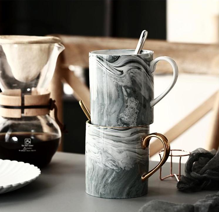 Golden Hand Marble Mug - Nordic Side - 