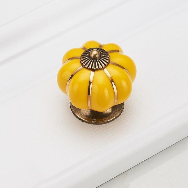 Belaru Pumpkin Knob - Nordic Side - not-hanger