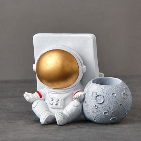 Astronaut Resin Phone Stand