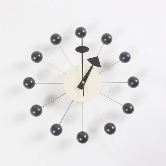 Metal Modern Numberless Wall Clock